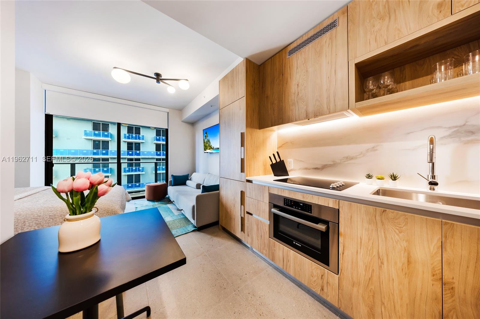 The Crossby Miami Worldcen - Residential