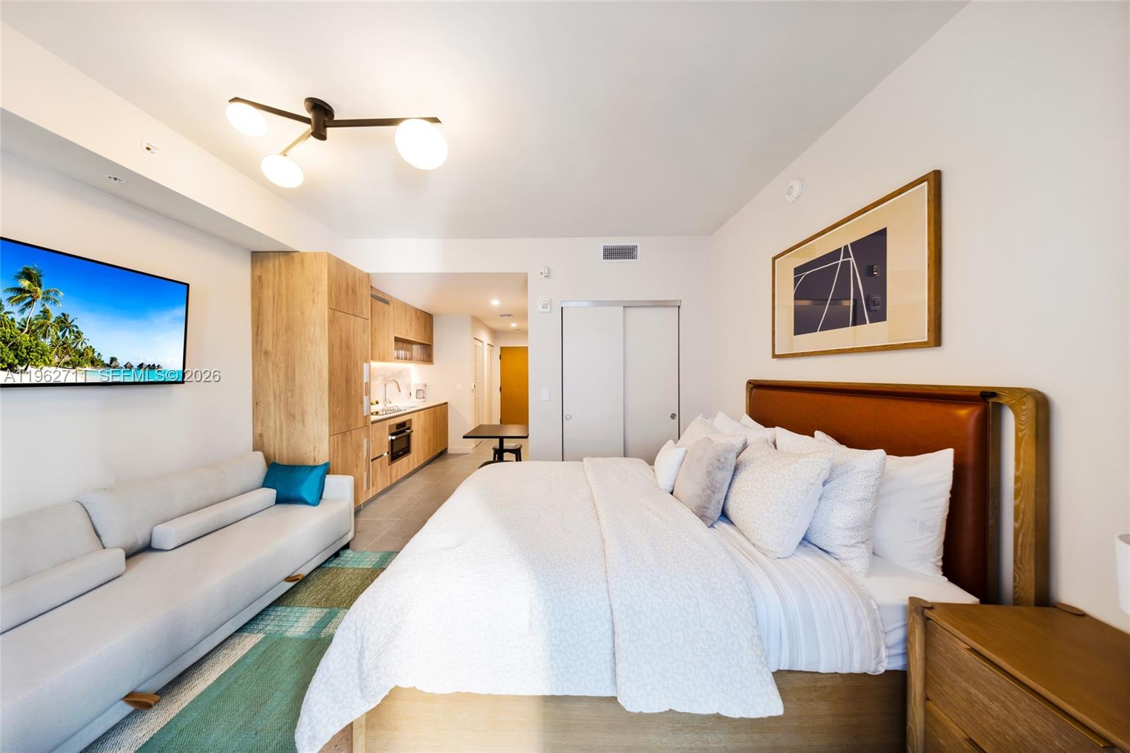 The Crossby Miami Worldcen - Residential