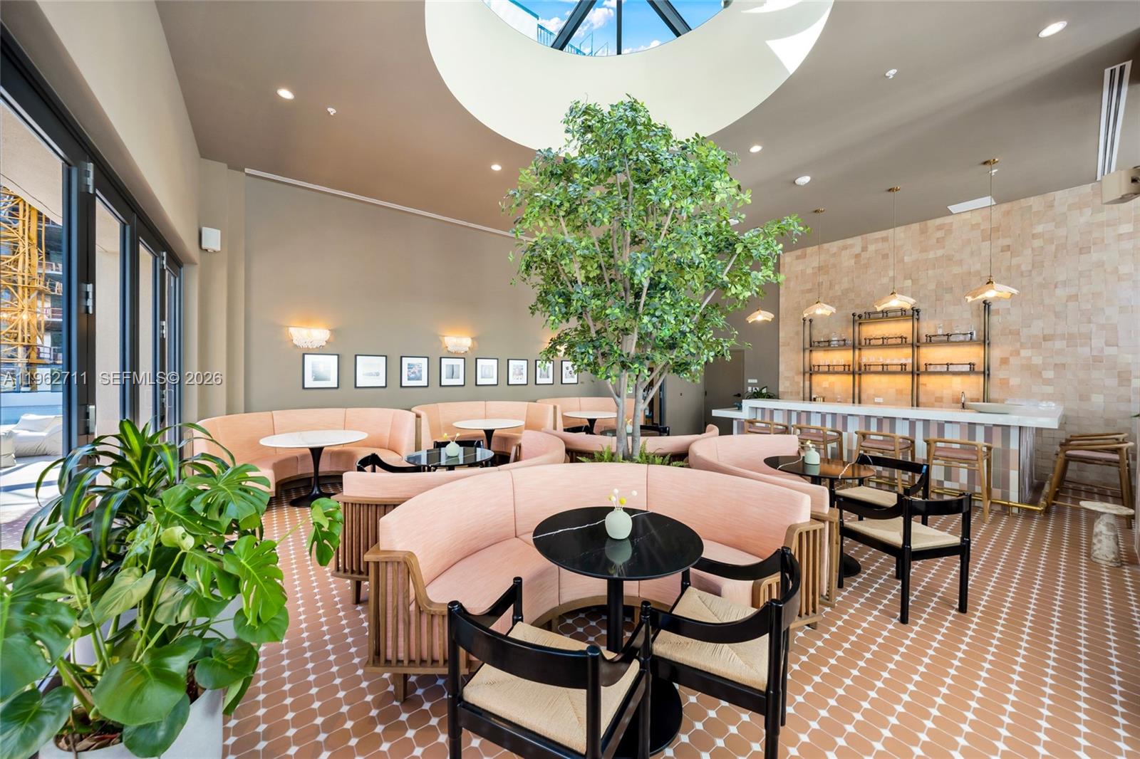 The Crossby Miami Worldcen - Residential