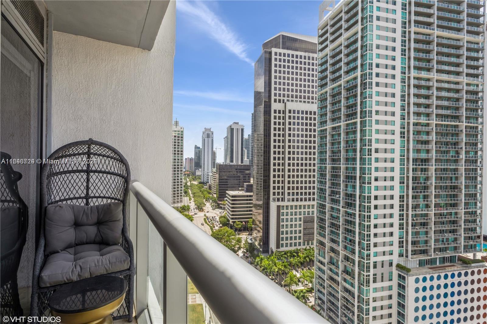 ICON BRICKELL CONDO NO 3 - Residential