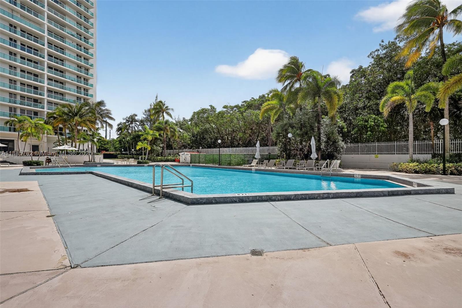 ARLEN HOUSE EAST CONDO - Residential