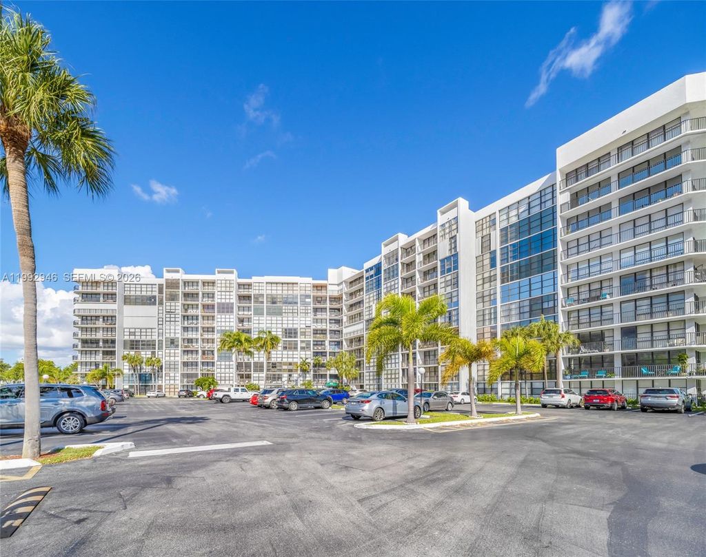 Photo of 800 Parkview Dr #230, Hallandale Beach, FL 33009 (MLS # A11992946)
