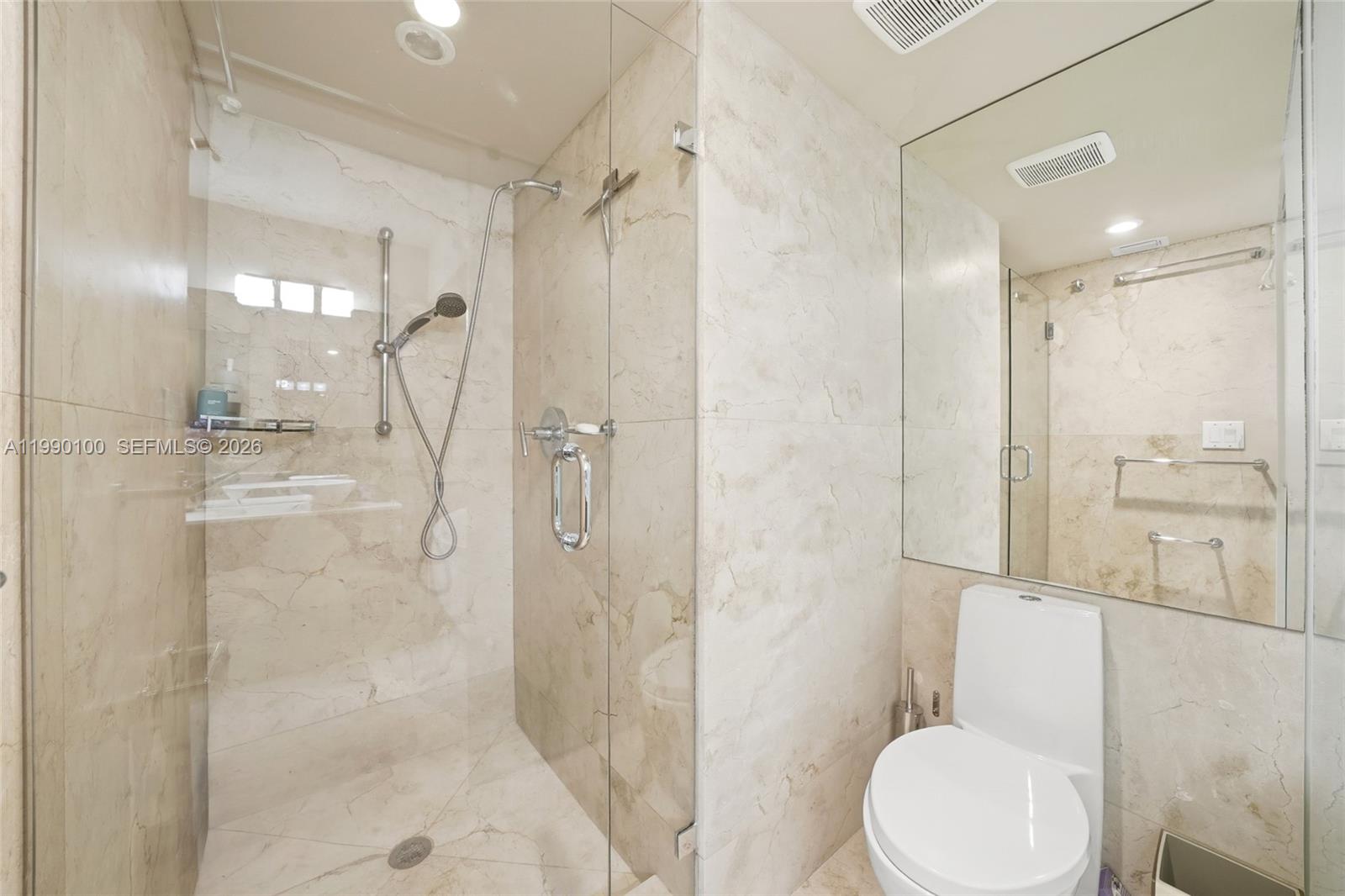 MYSTIC POINTE TOWER 500 C - Residential