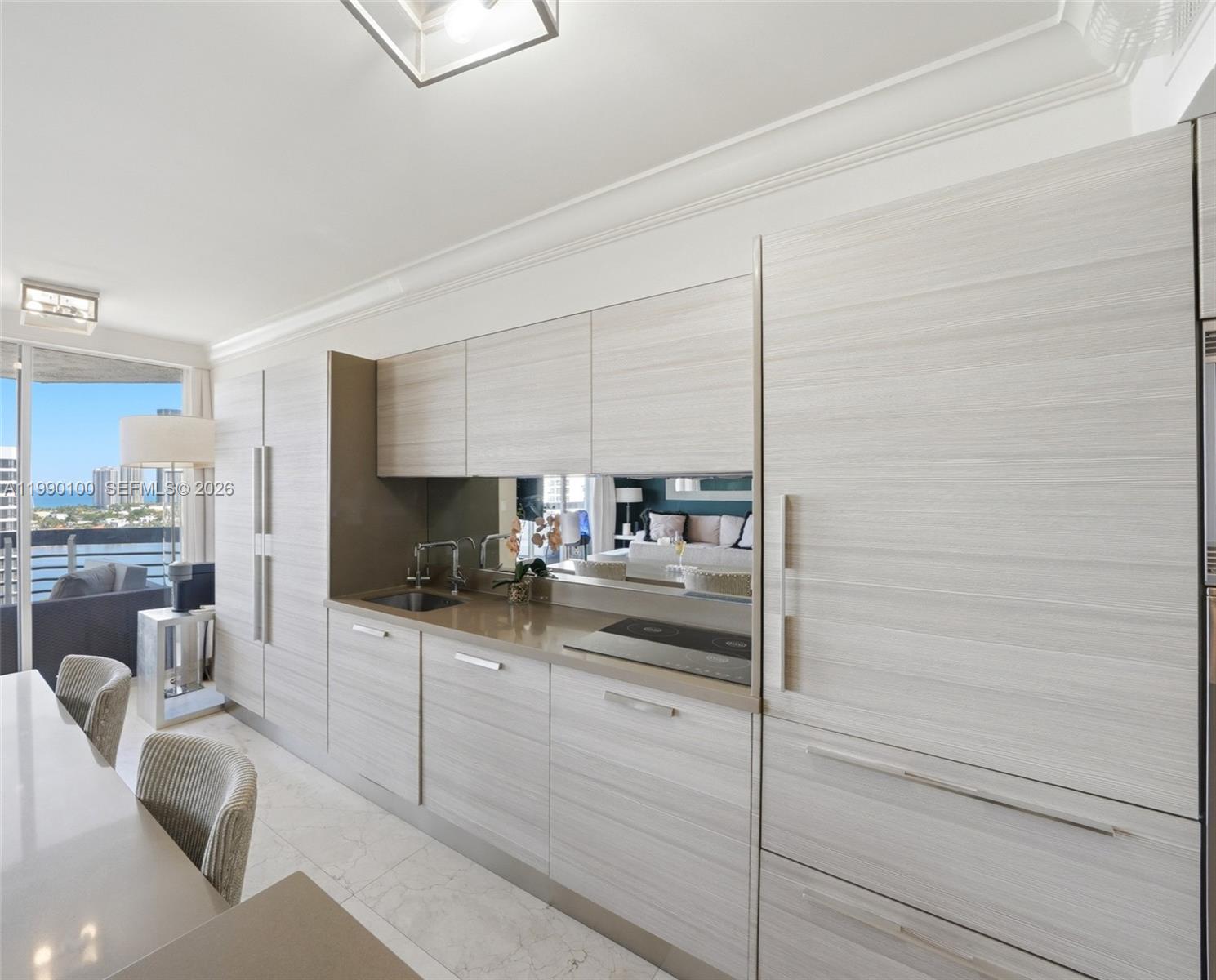 MYSTIC POINTE TOWER 500 C - Residential