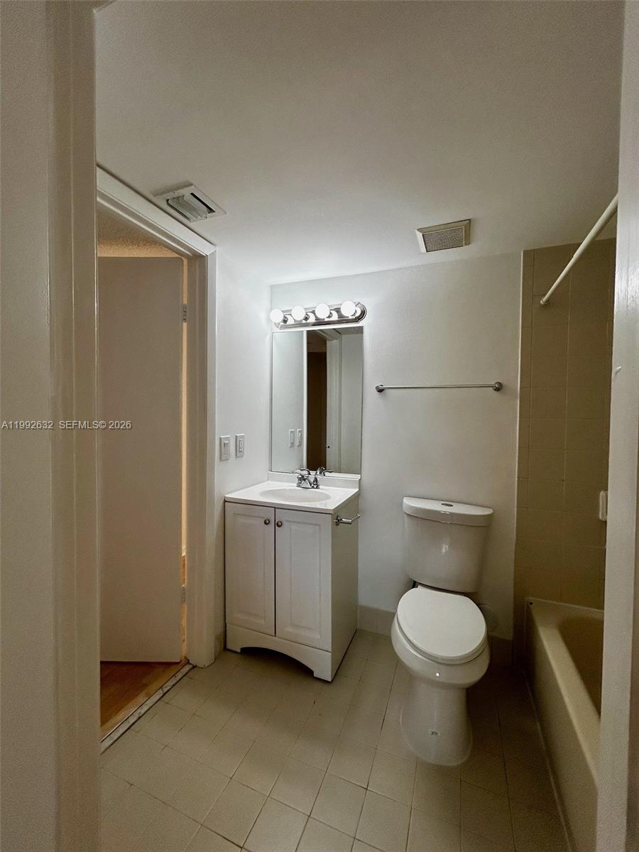 PLANTATION FOREST CONDO - Residential