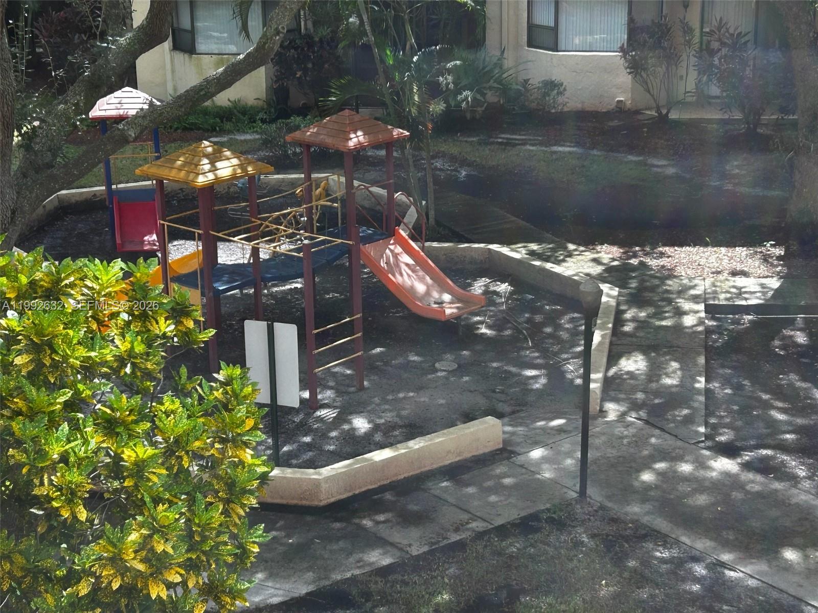 PLANTATION FOREST CONDO - Residential