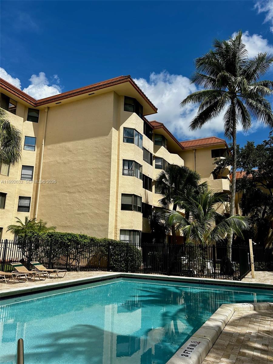 PLANTATION FOREST CONDO - Residential