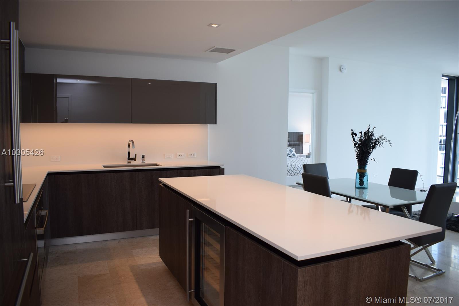 REACH CONDO - Residential Lease