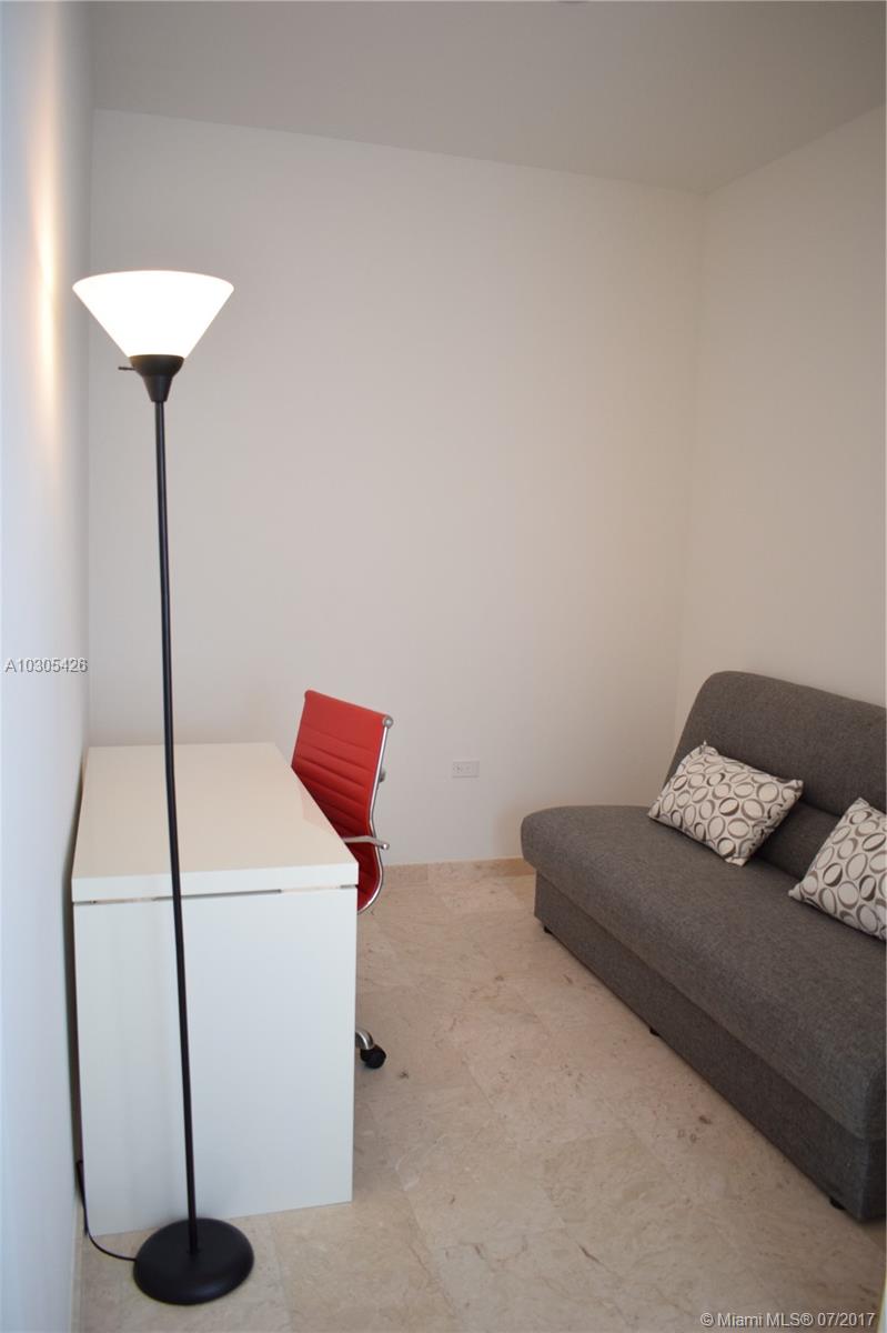 REACH CONDO - Residential Lease