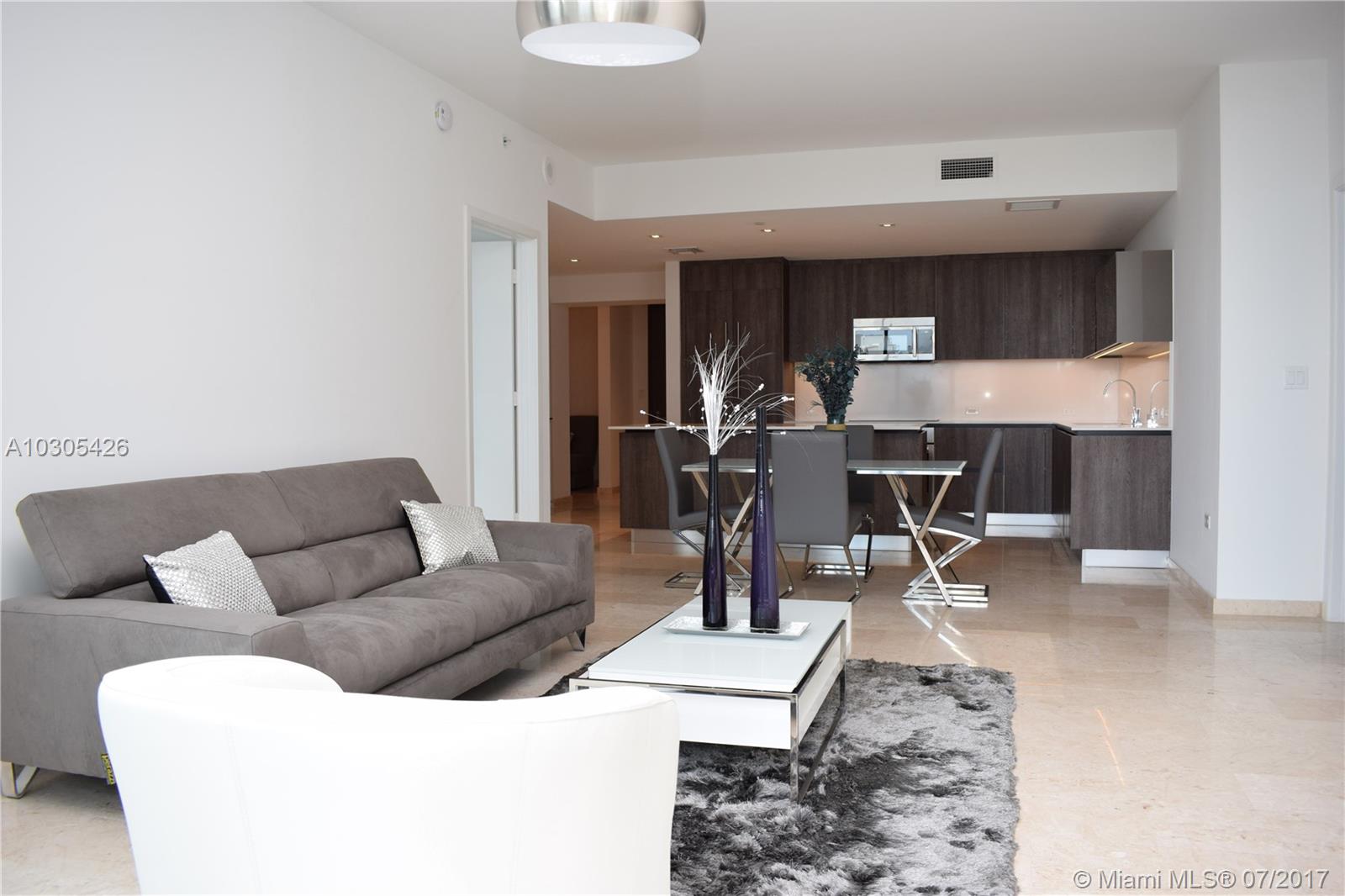 REACH CONDO - Residential Lease