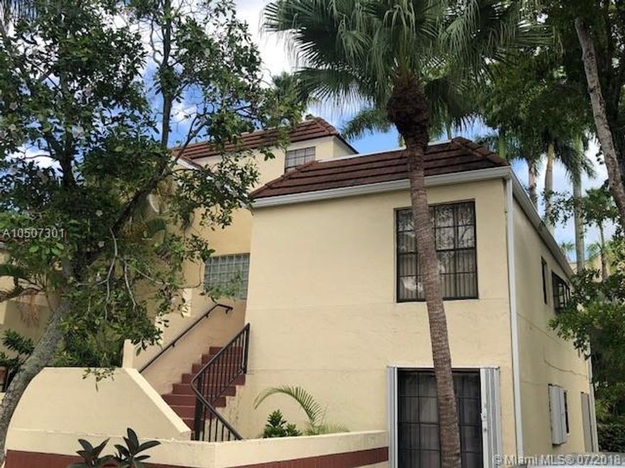 Beautiful 3 Bedroom / 2 bathroom Townhome with  stainless steel appliances, french door refrigerator, freshly painted, huge  balcony, laundry room with full size washer and dryer, Community has 2 pools and tennis court, assigned parking with plenty of guest parking and much more! great location in the heart of Kendall. Enjoy living close to everything: elementary and middle and schools, to the turnpike, shopping centers, movie theater, restaurants, transportation. One pet 20 lbs or less per association rules.