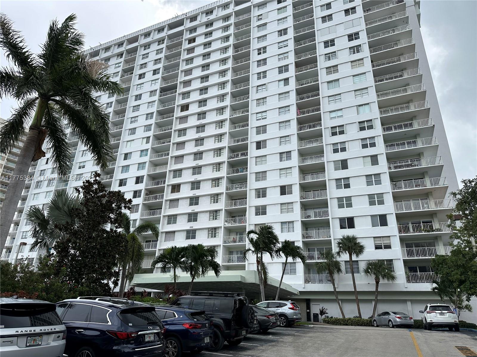 ARLEN HOUSE WEST CONDO - Residential