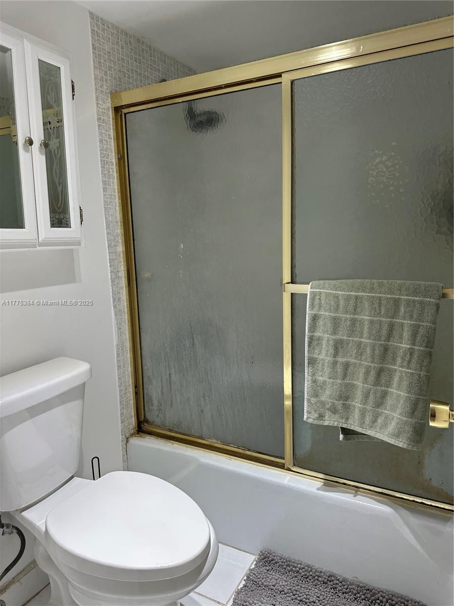 ARLEN HOUSE WEST CONDO - Residential