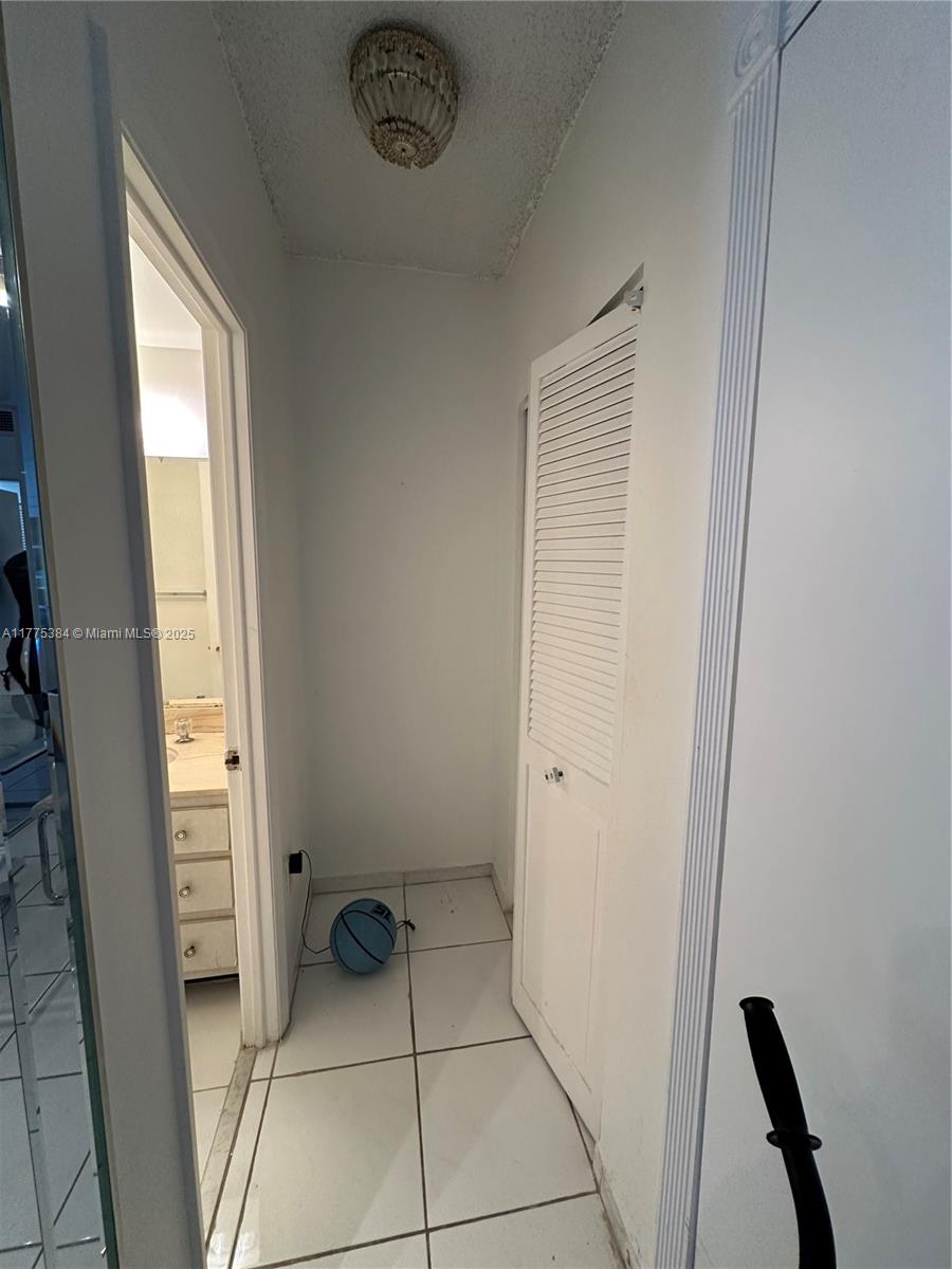 ARLEN HOUSE WEST CONDO - Residential