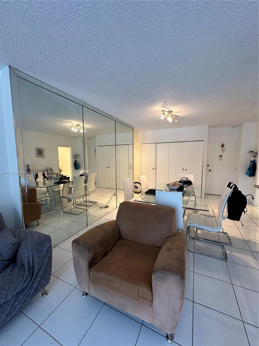 ARLEN HOUSE WEST CONDO - Residential