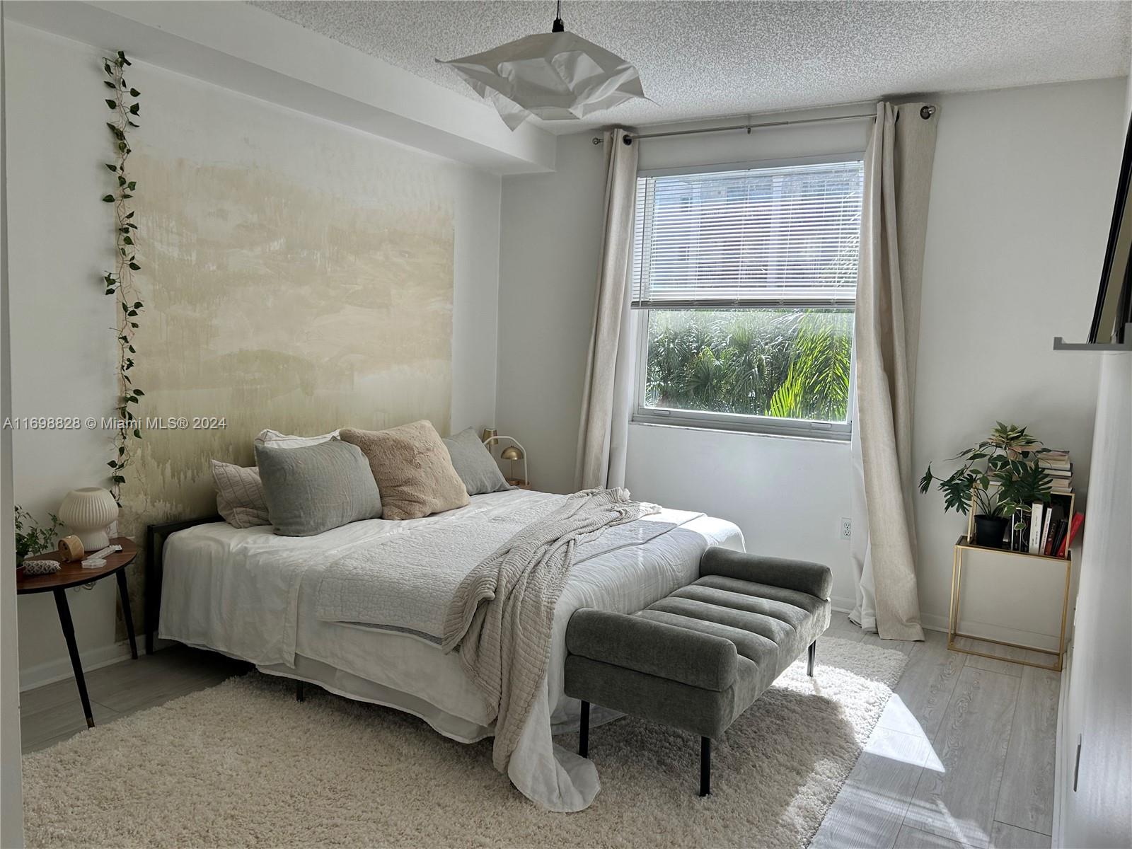 PORTO BELLAGIO CONDO - Residential
