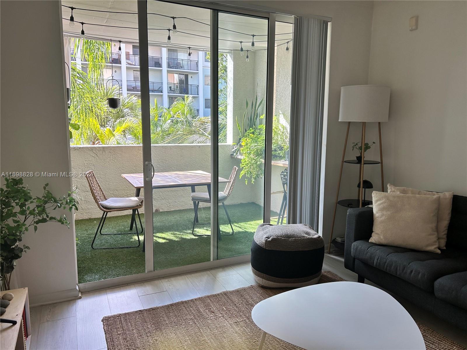 PORTO BELLAGIO CONDO - Residential
