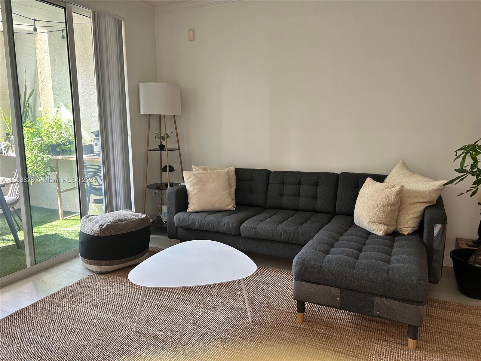PORTO BELLAGIO CONDO - Residential