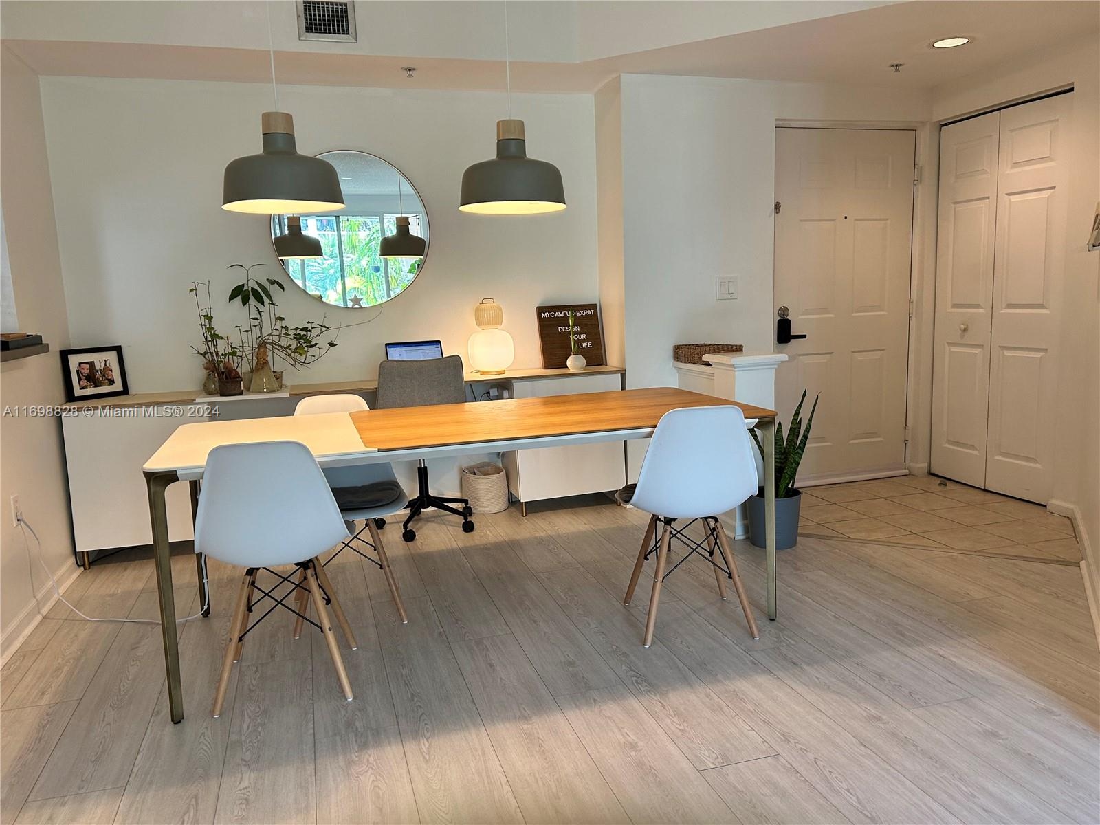 PORTO BELLAGIO CONDO - Residential