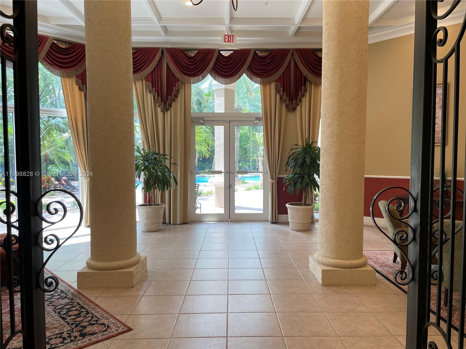 PORTO BELLAGIO CONDO - Residential