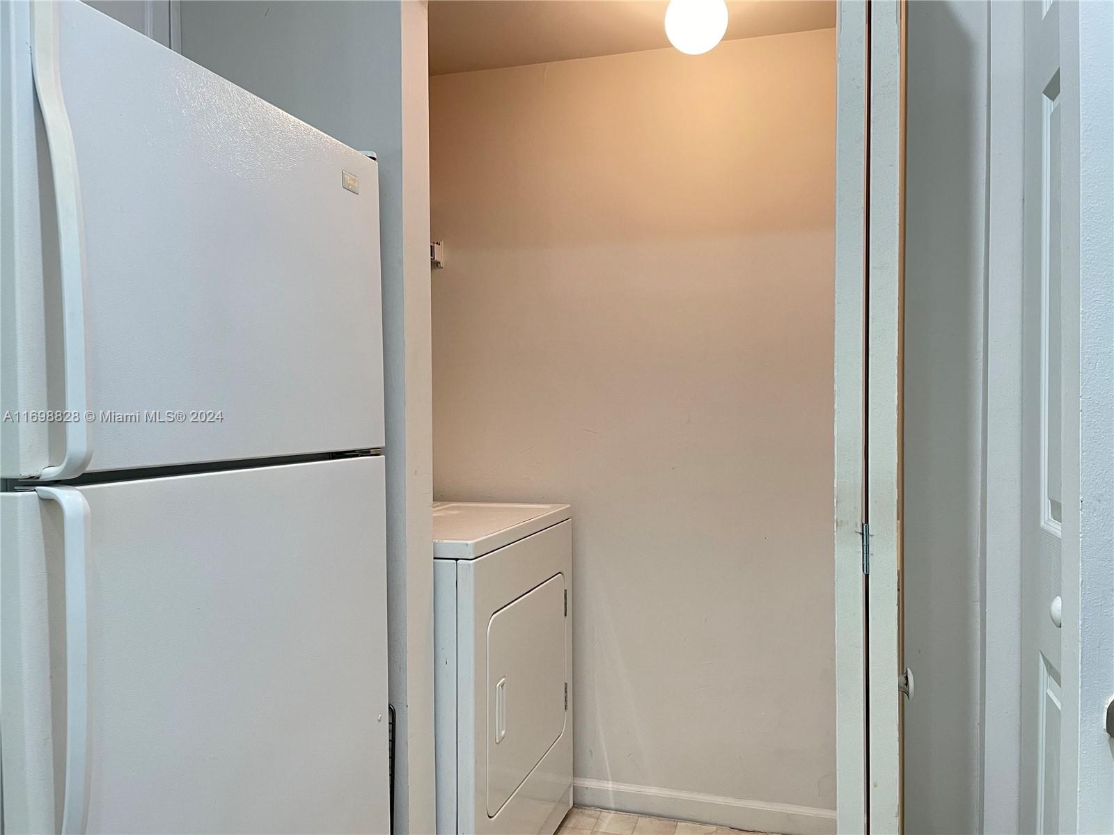PORTO BELLAGIO CONDO - Residential