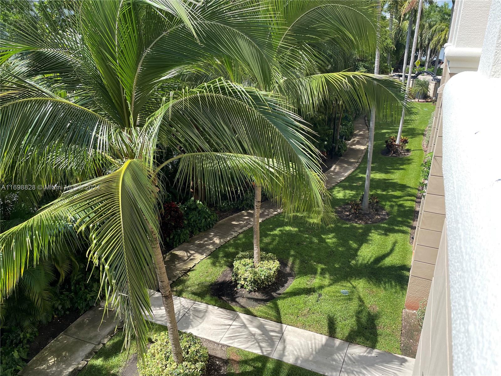 PORTO BELLAGIO CONDO - Residential