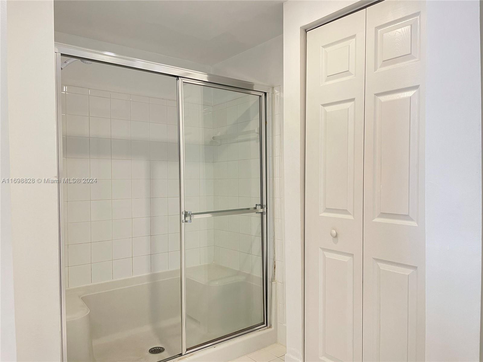 PORTO BELLAGIO CONDO - Residential