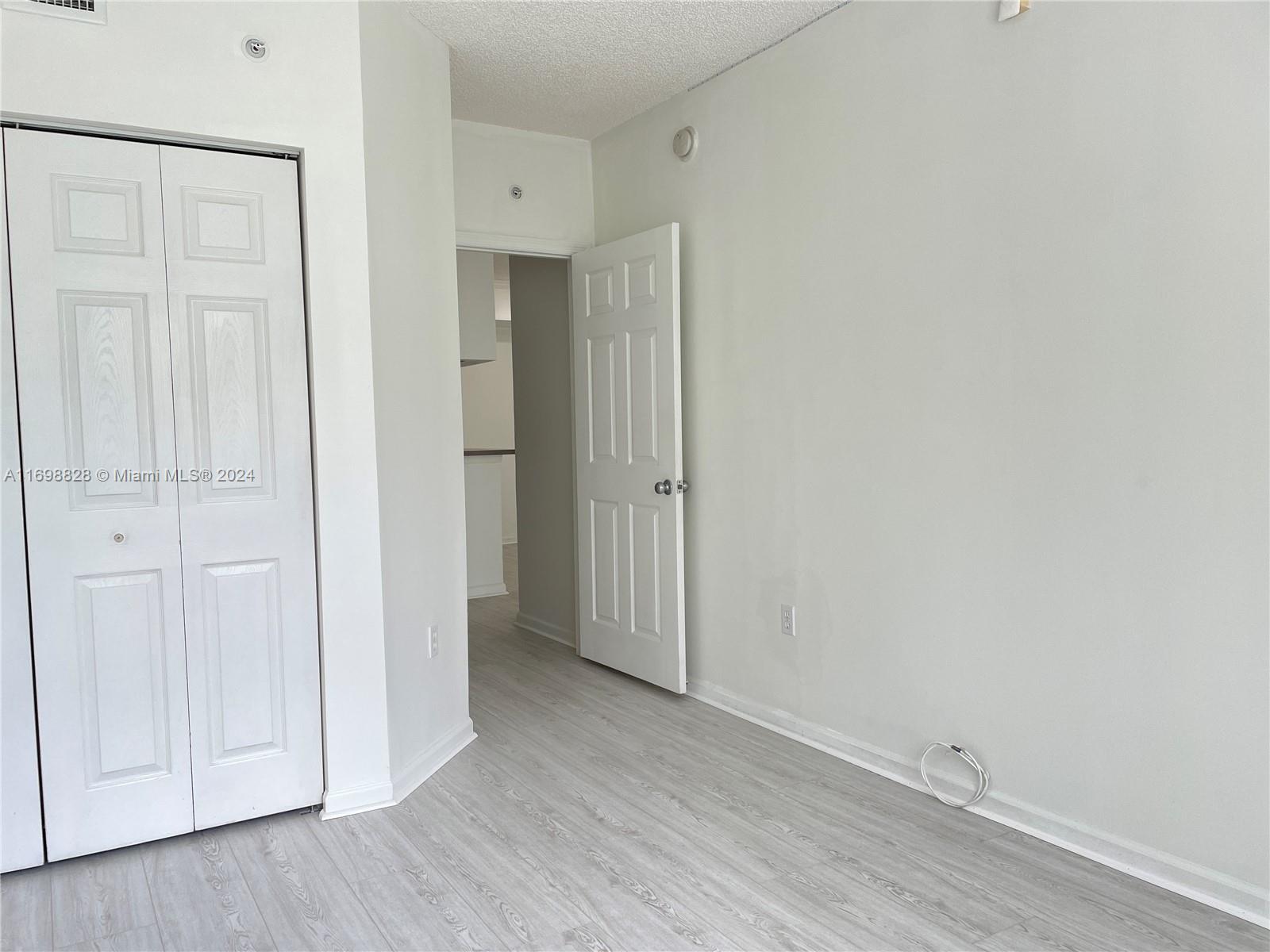 PORTO BELLAGIO CONDO - Residential