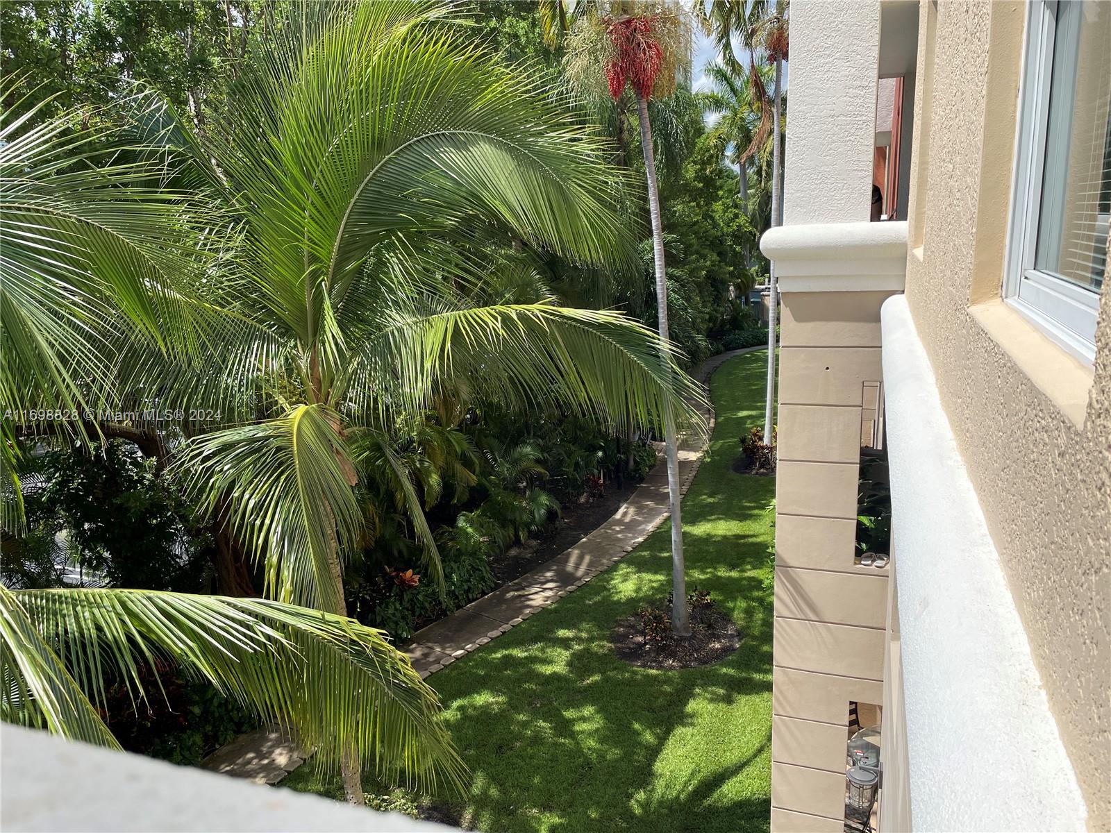 PORTO BELLAGIO CONDO - Residential