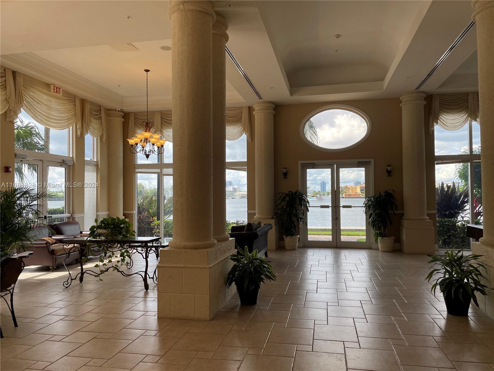 PORTO BELLAGIO CONDO - Residential