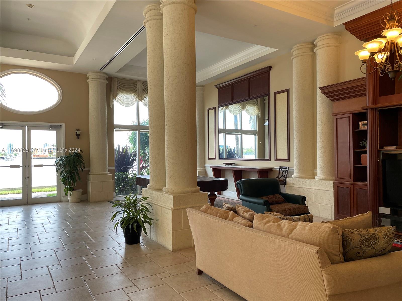PORTO BELLAGIO CONDO - Residential