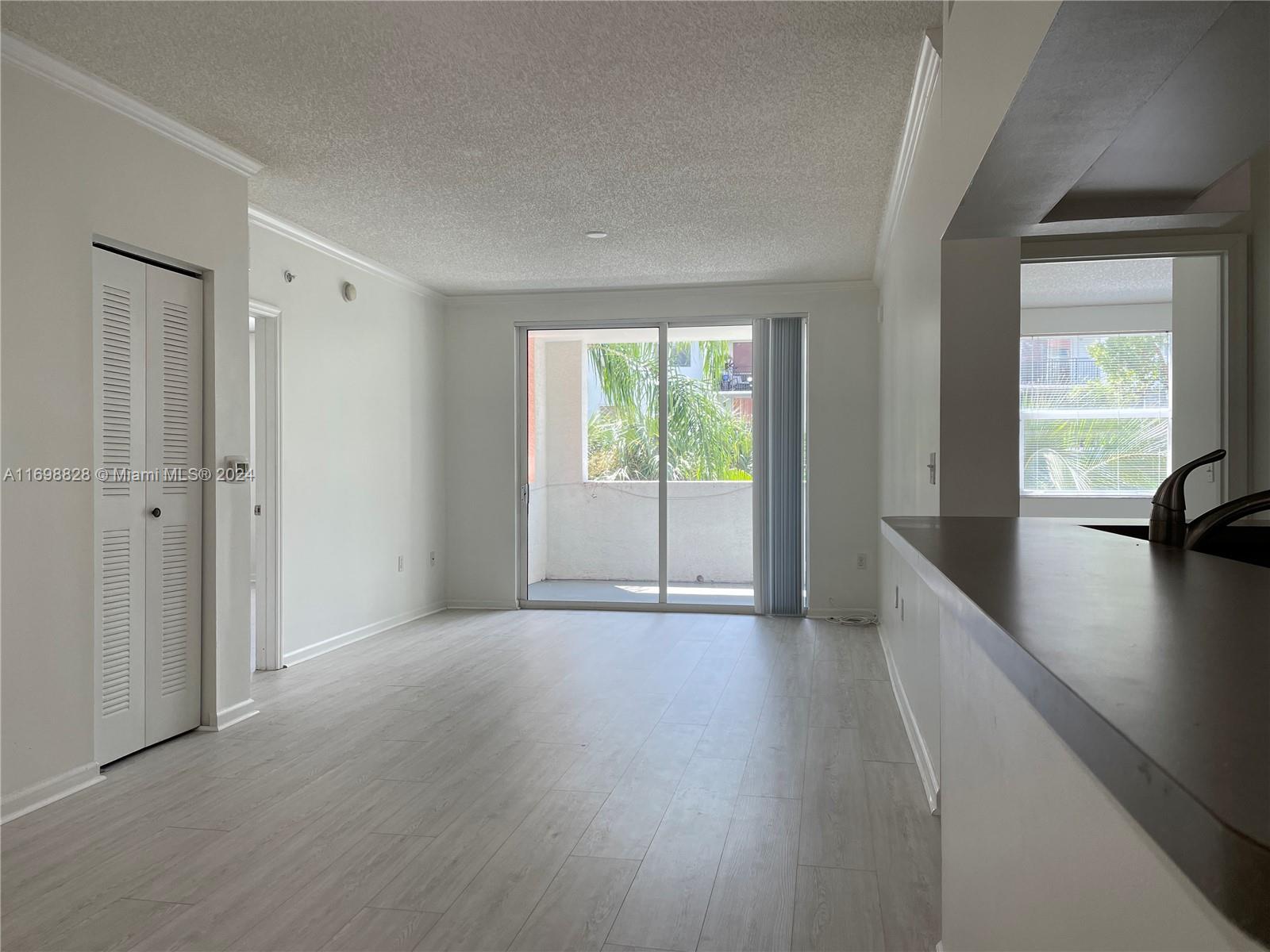 PORTO BELLAGIO CONDO - Residential