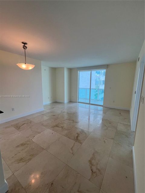 1800 N Bayshore Dr 2802 Miami FL 33132