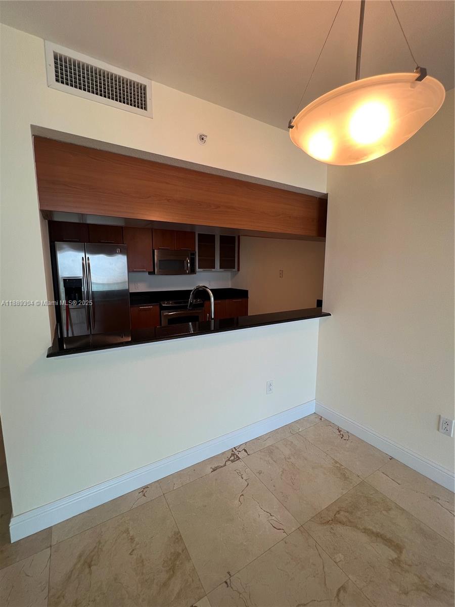 1800 N Bayshore Dr 2802