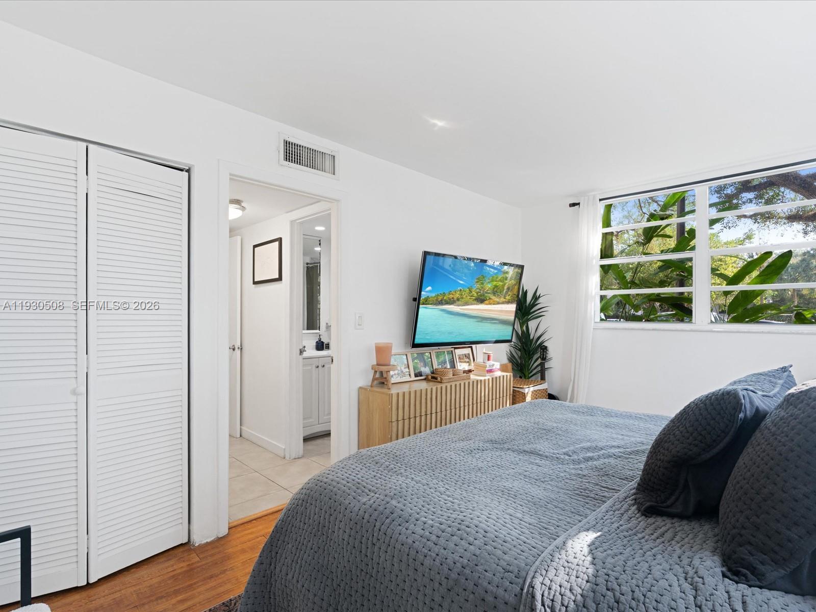 NIRVANA CONDO NO ONE COND - Residential