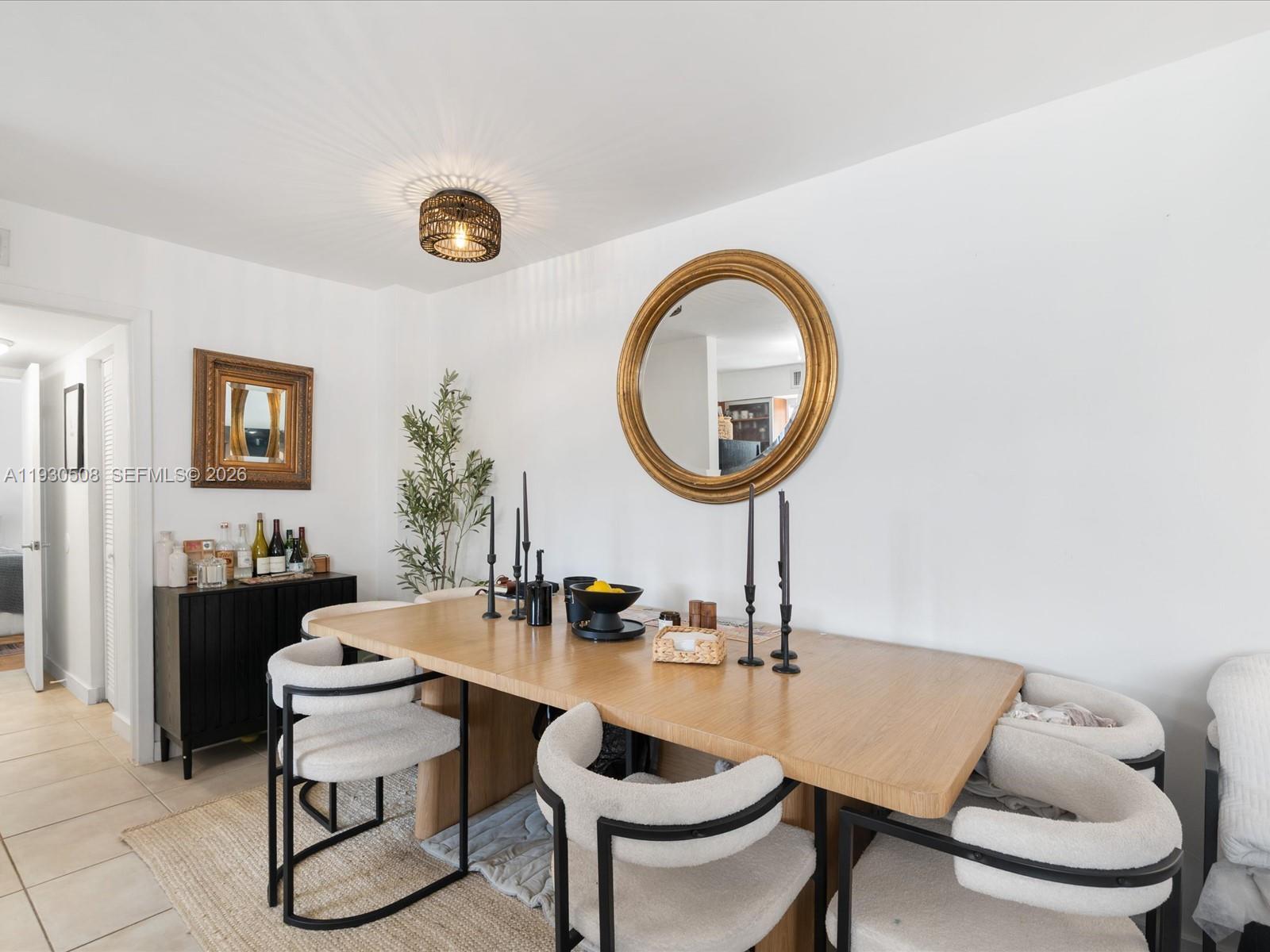 NIRVANA CONDO NO ONE COND - Residential