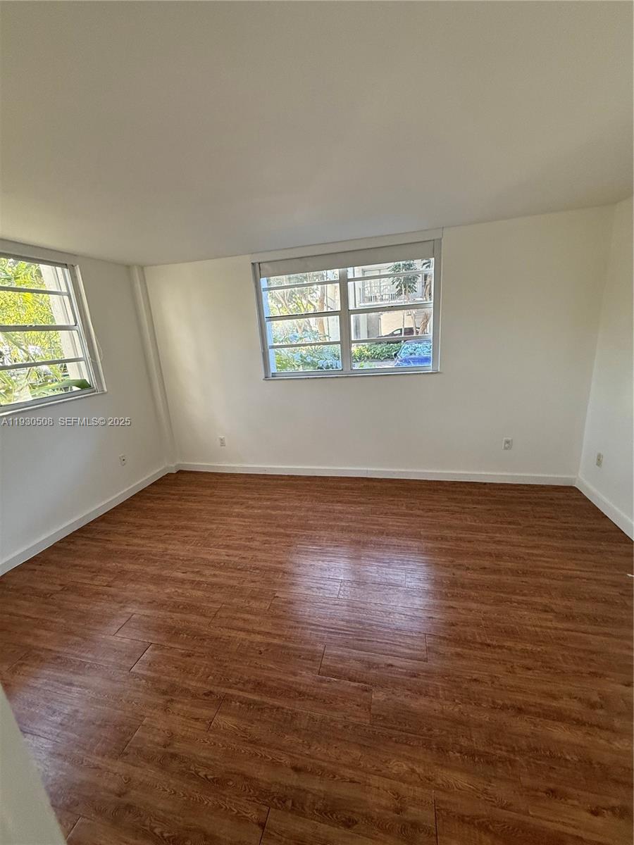 NIRVANA CONDO NO ONE COND - Residential