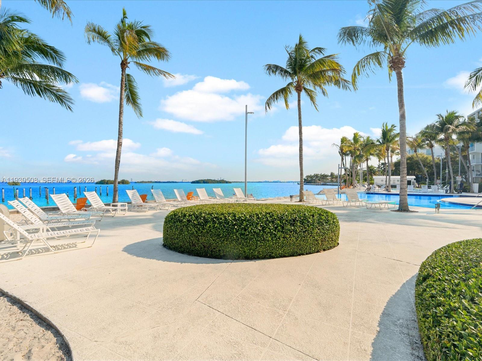 NIRVANA CONDO NO ONE COND - Residential