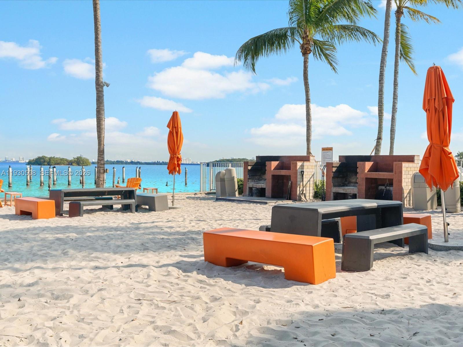 NIRVANA CONDO NO ONE COND - Residential