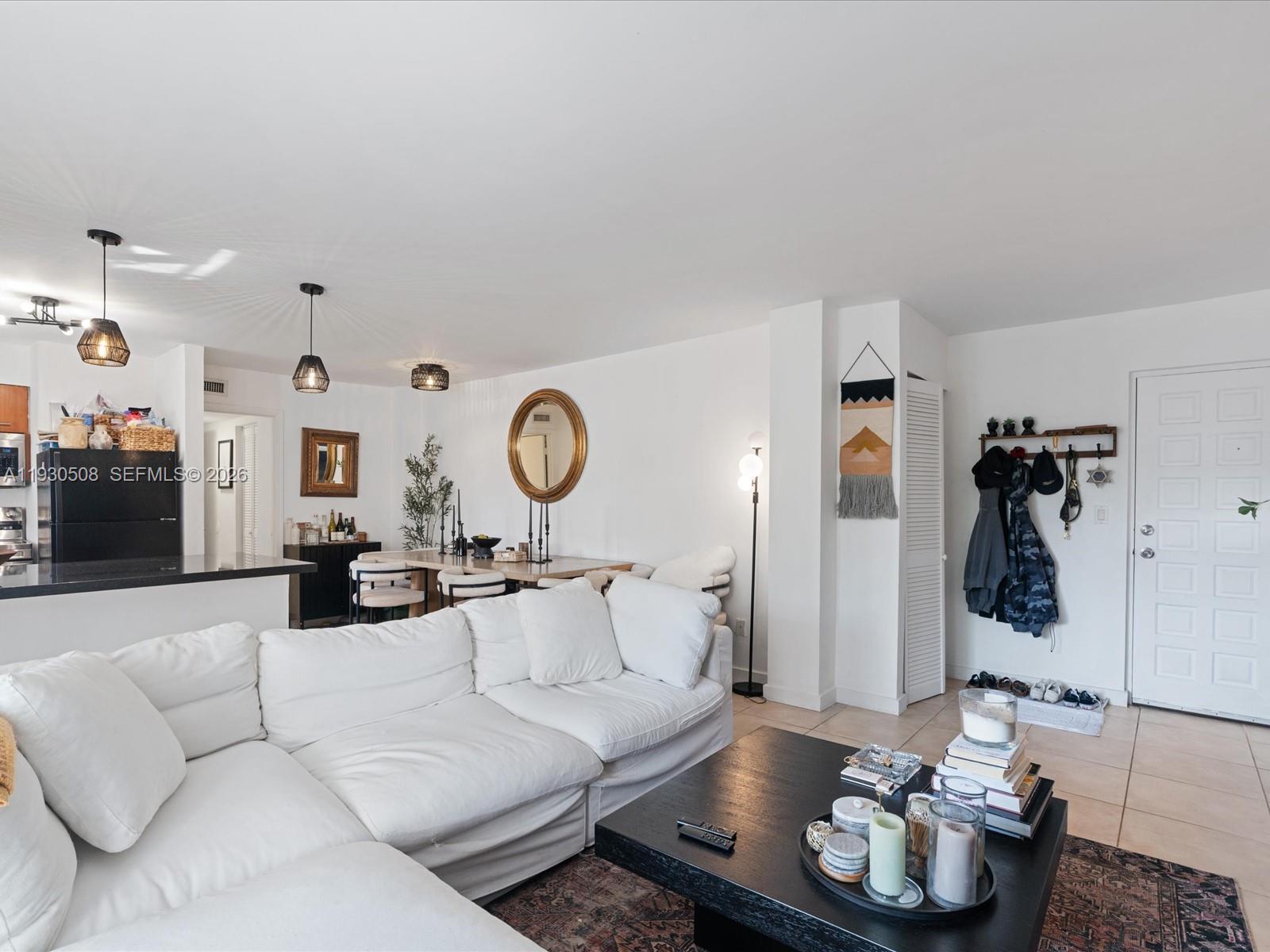 NIRVANA CONDO NO ONE COND - Residential