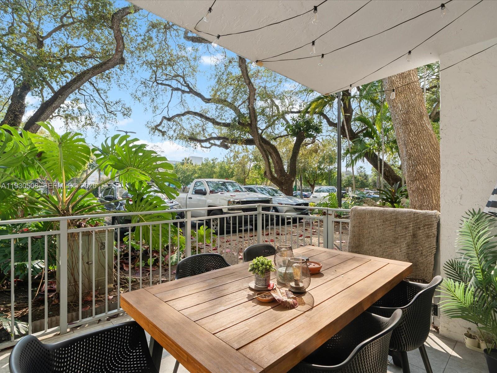 NIRVANA CONDO NO ONE COND - Residential