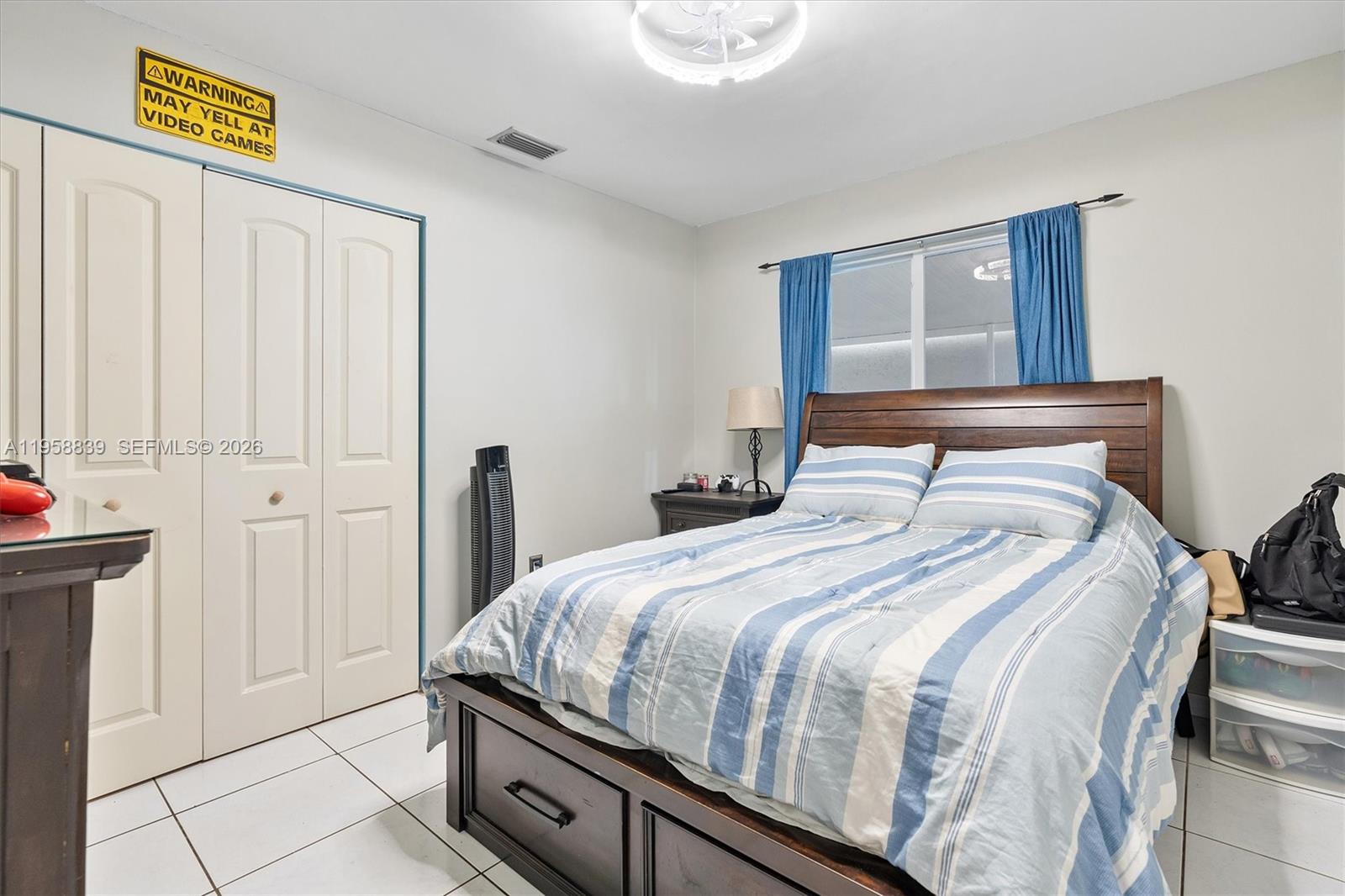 LAKES OF PALM SPRINGS - Residential