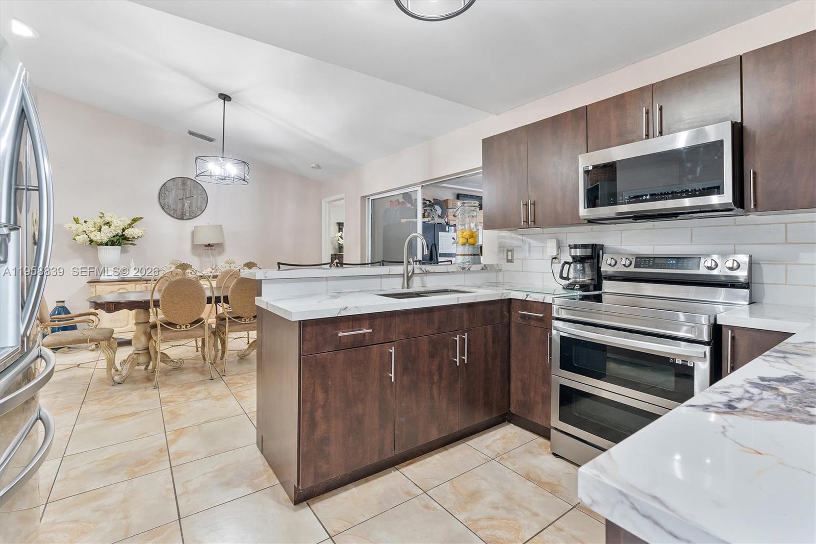 LAKES OF PALM SPRINGS - Residential