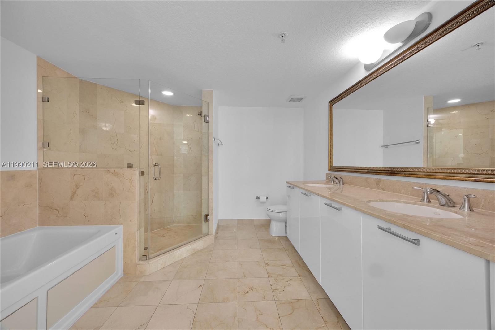 1800 CLUB CONDO - Residential