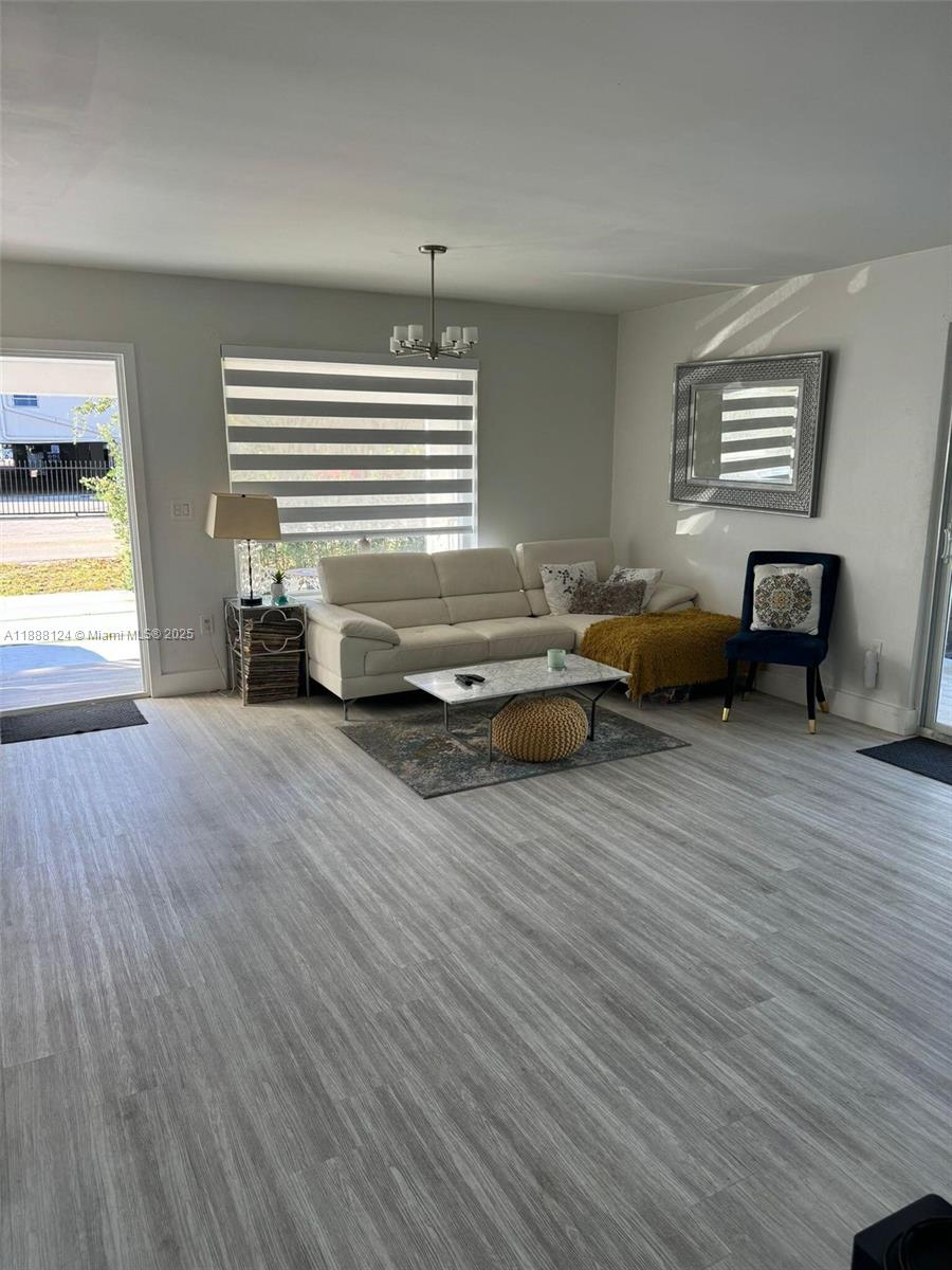 IRONS MANOR 2ND ADDN - Residential