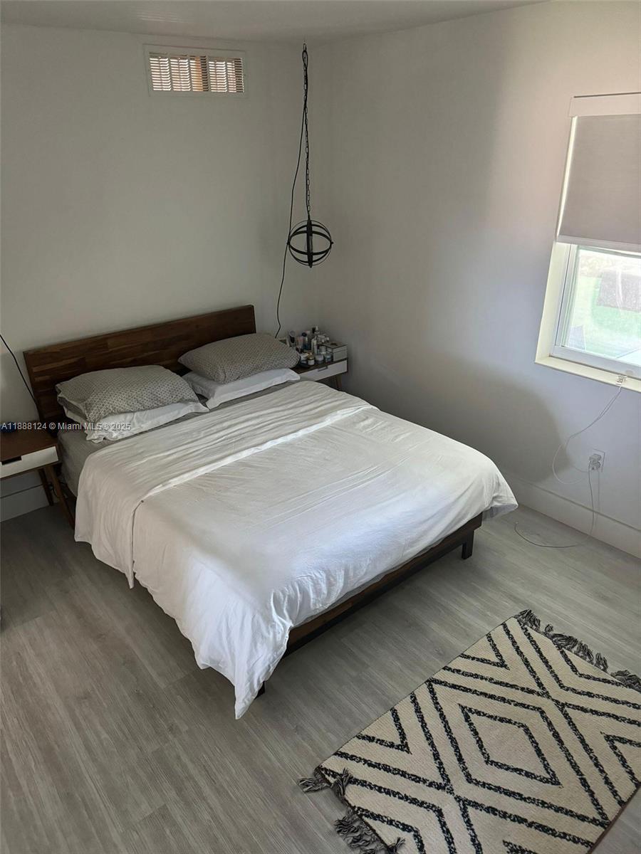 IRONS MANOR 2ND ADDN - Residential