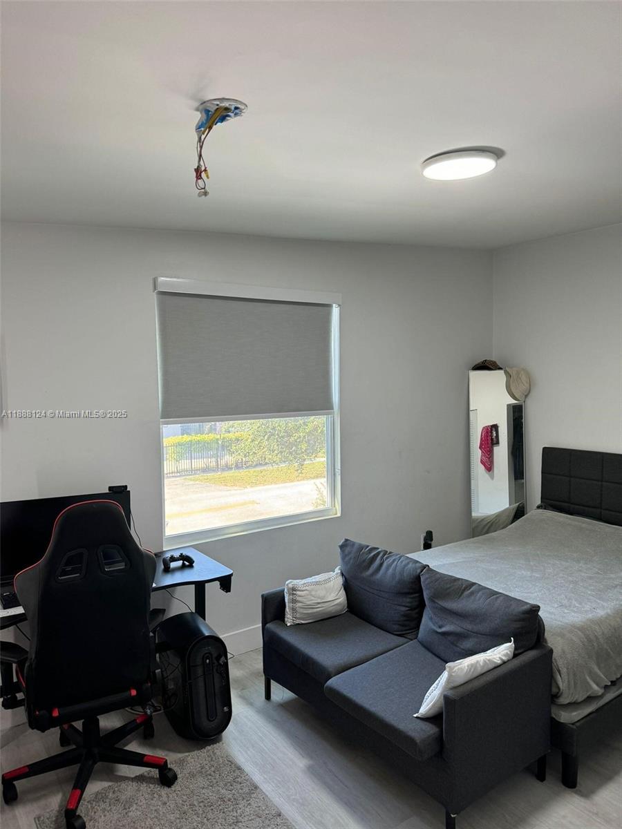 IRONS MANOR 2ND ADDN - Residential
