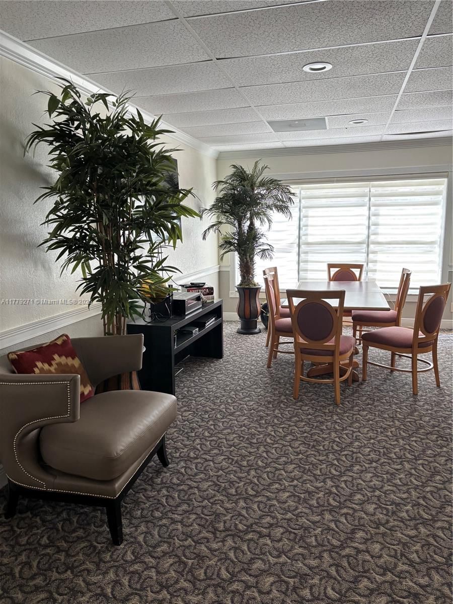 COUNTRY CLUB TOWER OF COR - Residential