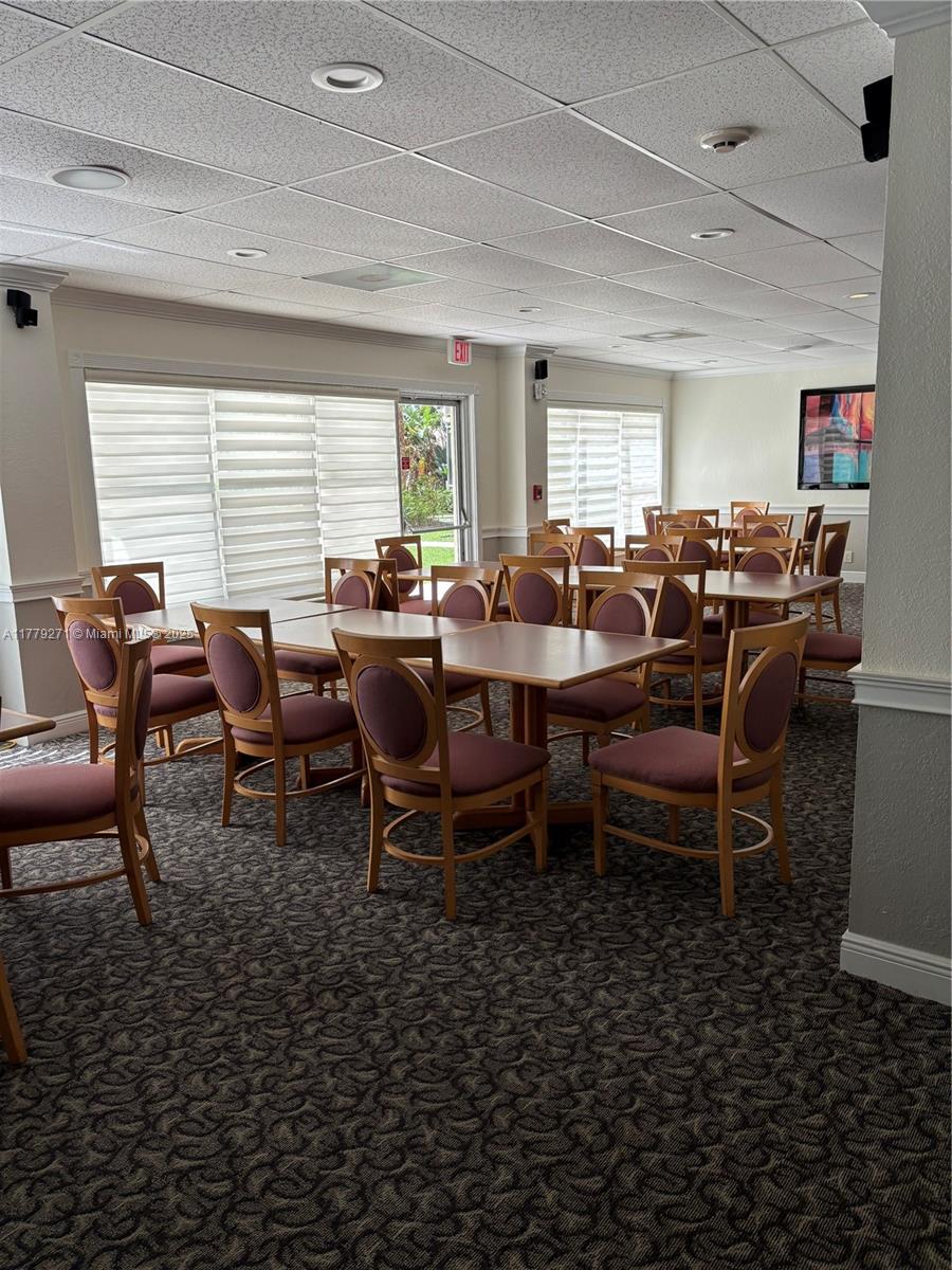 COUNTRY CLUB TOWER OF COR - Residential