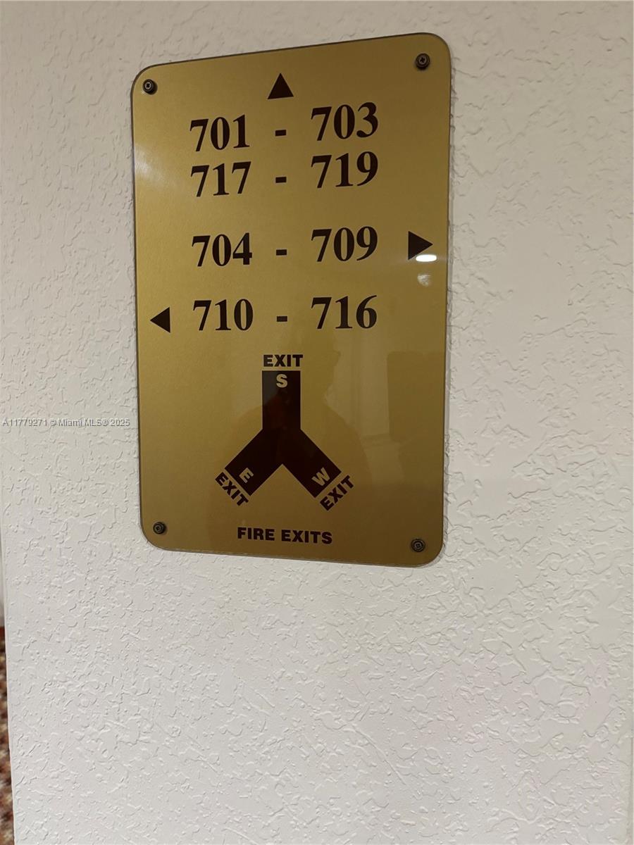 COUNTRY CLUB TOWER OF COR - Residential